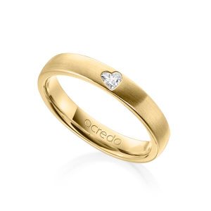 Bague de mariage en or jaune brossé avec diamant taillé en coeur